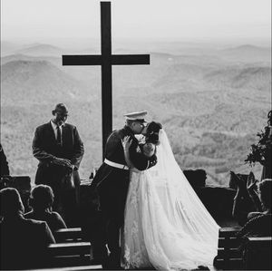 Meet your Posher, Teneya